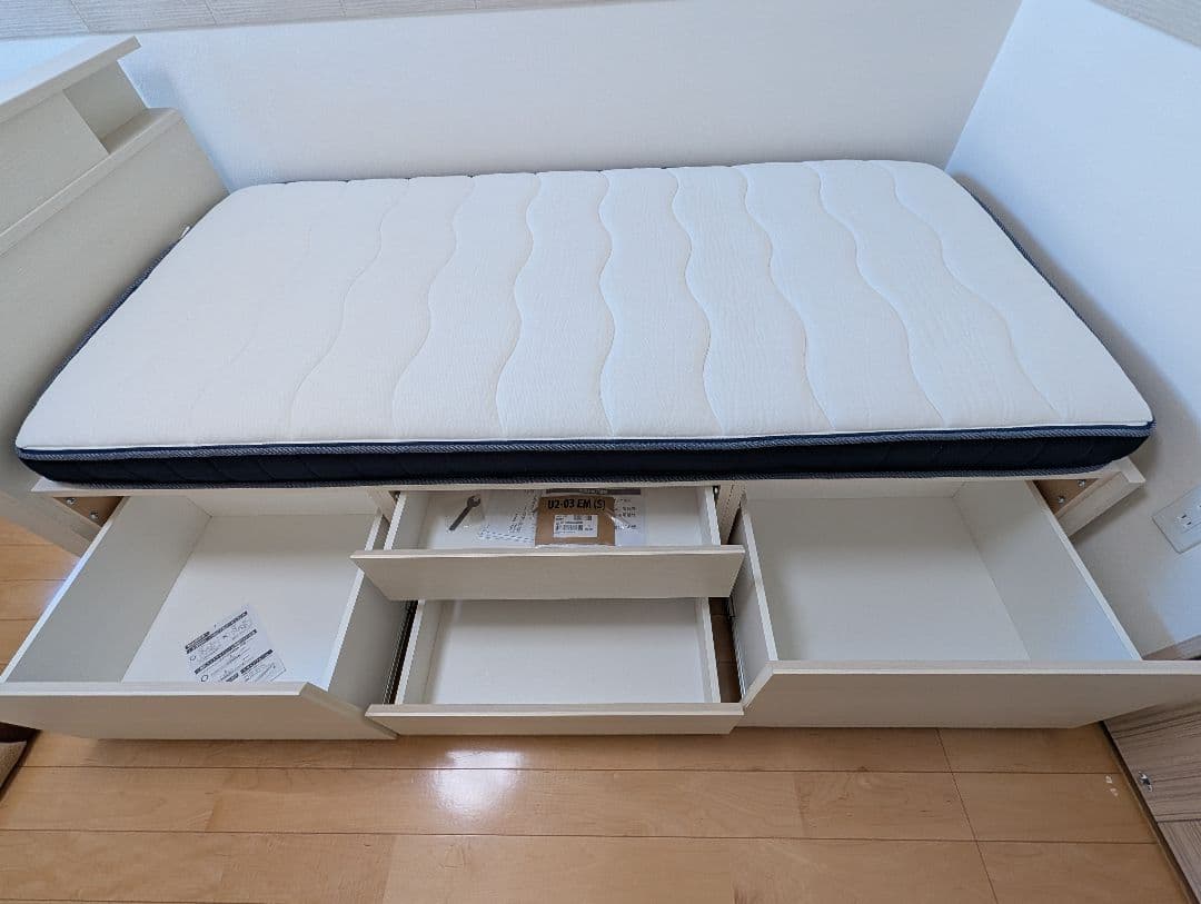 【gahara7】（ほぼ新品）ニトリ　マットレス付きシングルベッド