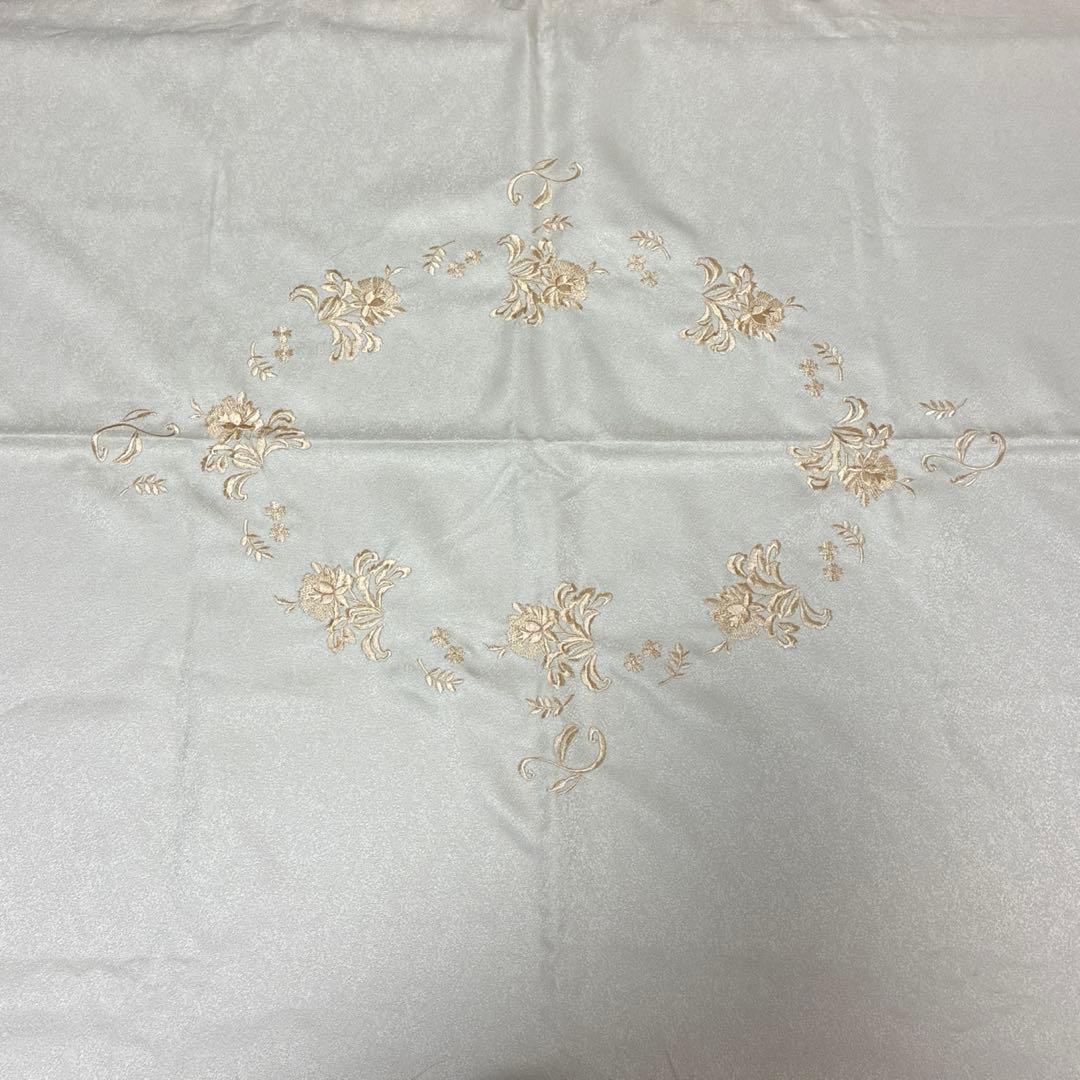 テーブルクロスレース