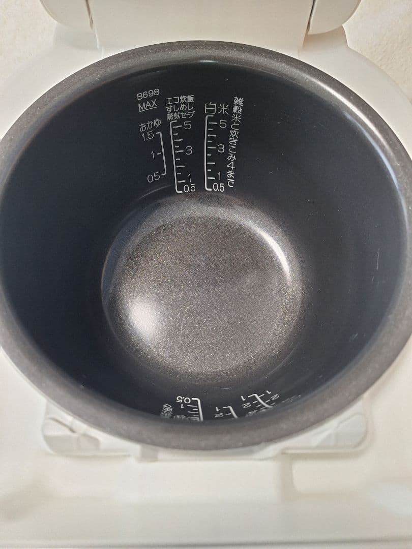 象印 圧力IH炊飯器 NW-YC10 ホワイト