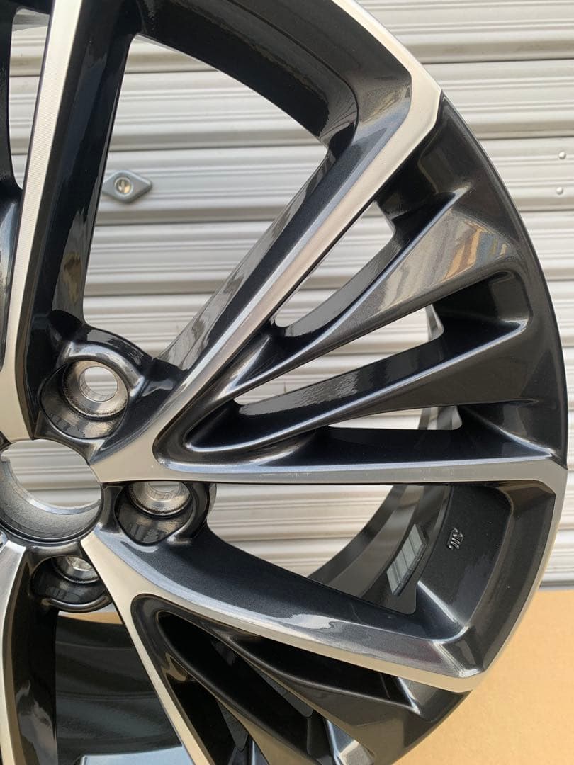 60プリウス MXWH60 19インチ 純正アルミホイール42611-47551