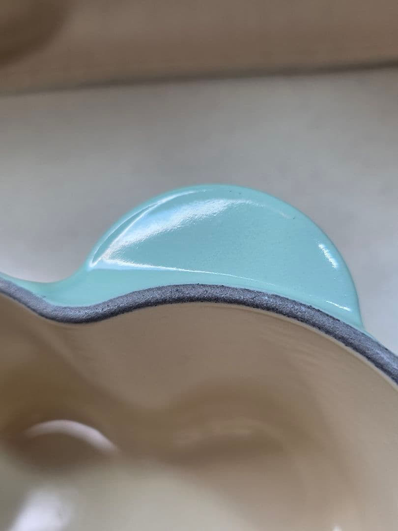 ル・クルーゼ　ココットフルール　プチ　16cm