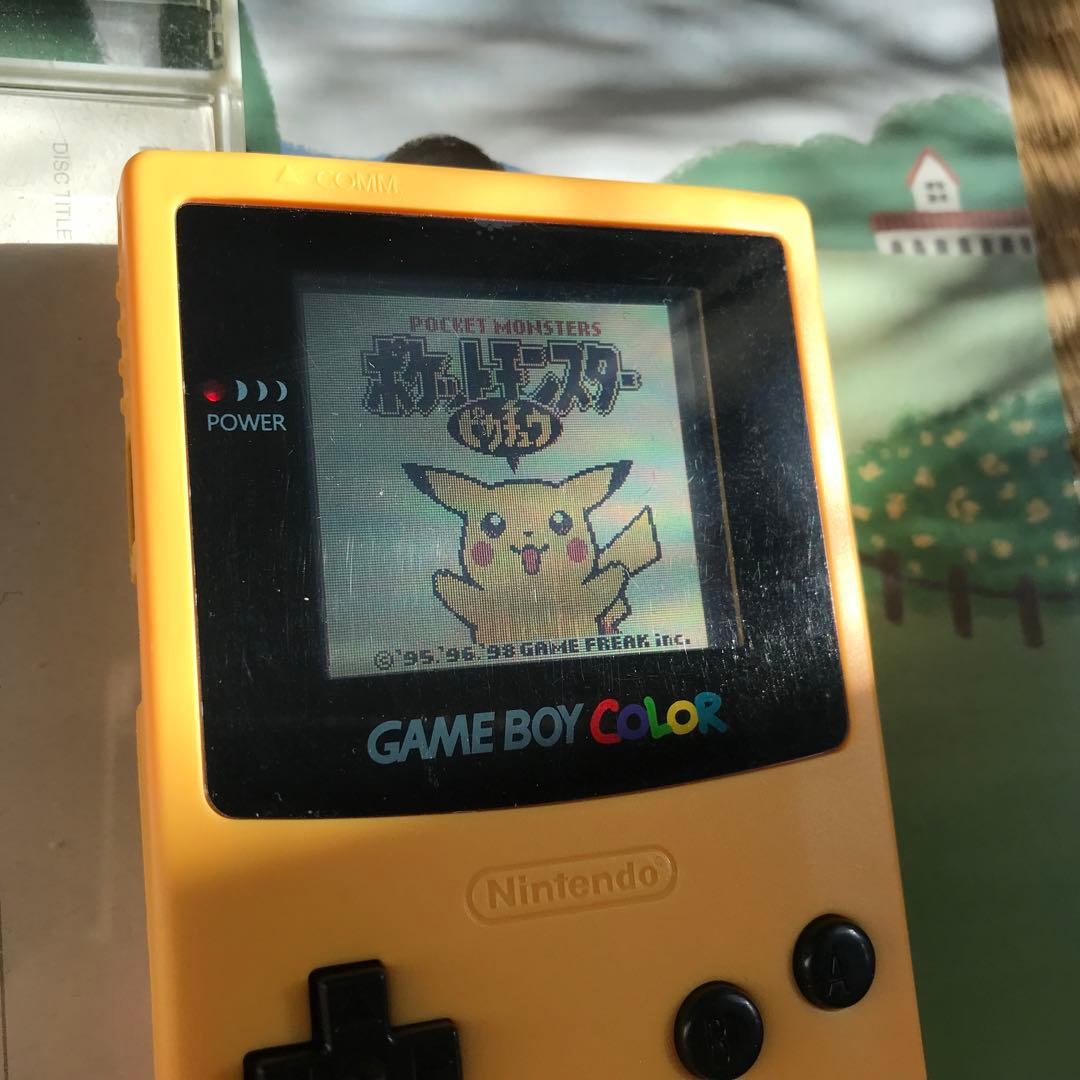 任天堂ゲームボーイカラーの❤️人気のイエロー極美品