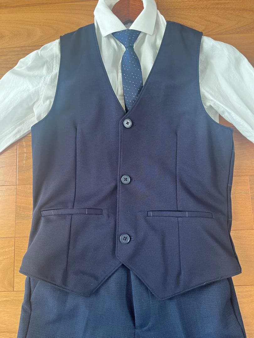 早い者勝ち！ZARA スーツ　ベスト付き　1万円