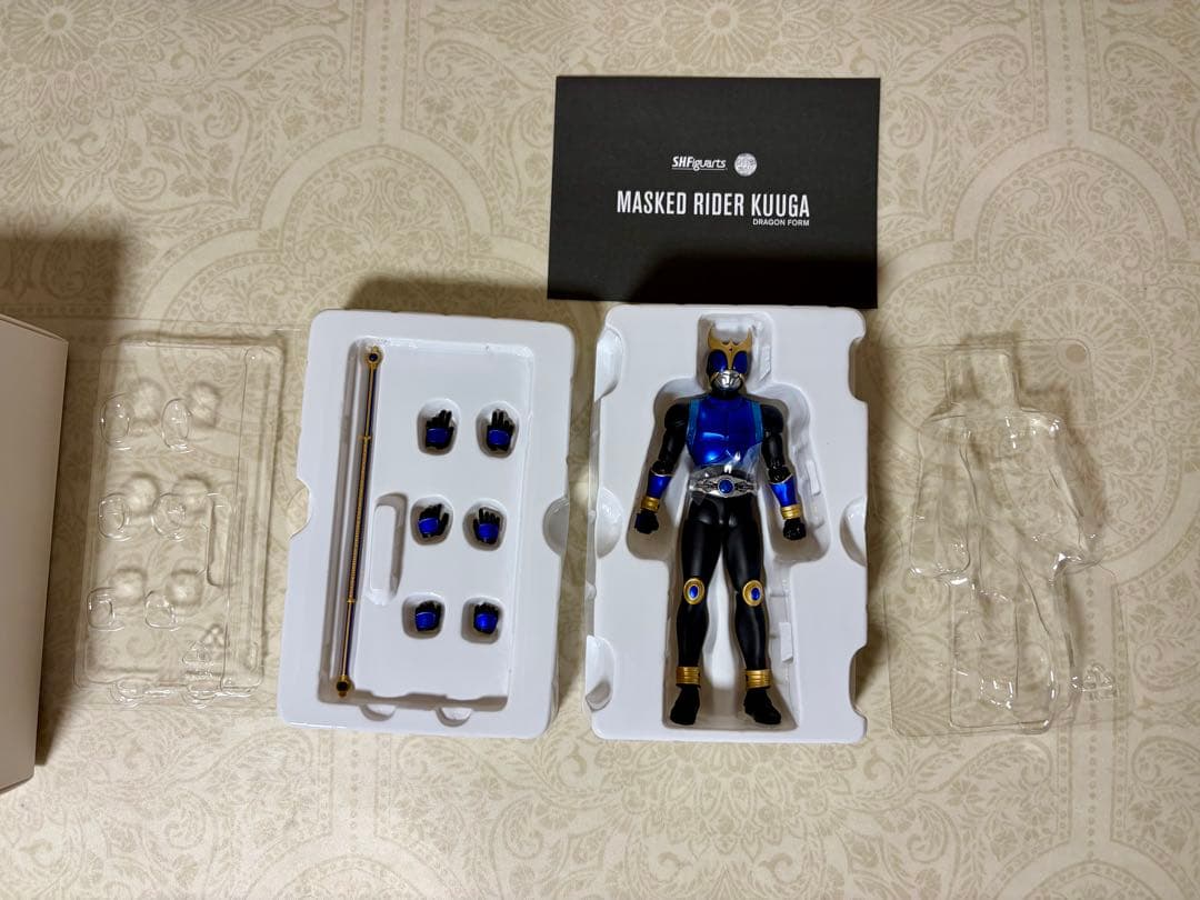 真骨彫 仮面ライダークウガ ドラゴンフォーム　フィギュア