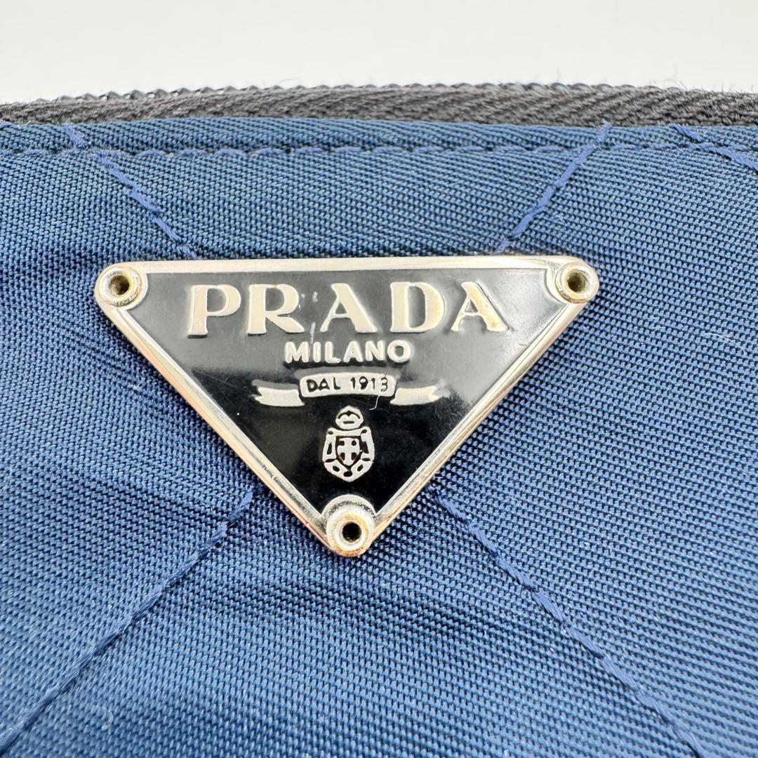 美品✨PRADA プラダ　ケース　ネイビー　キルティング　ナイロン
