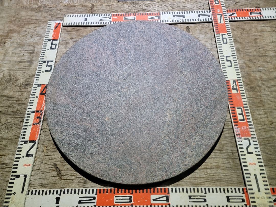 御影石 円形 Φ60cm　お庭のテーブル天板としていかがですか？