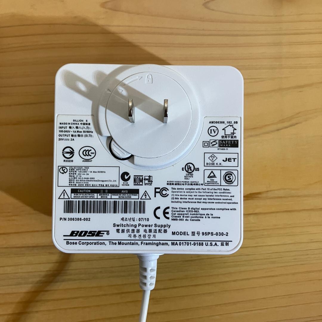 【美品】 Bose SoundDock ポータブル スピーカー N123 白