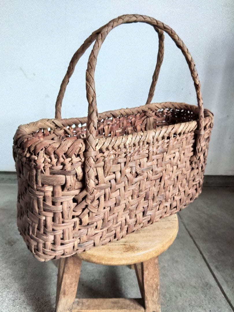 信州安曇野の山葡萄かごバッグ　里山手仕事02