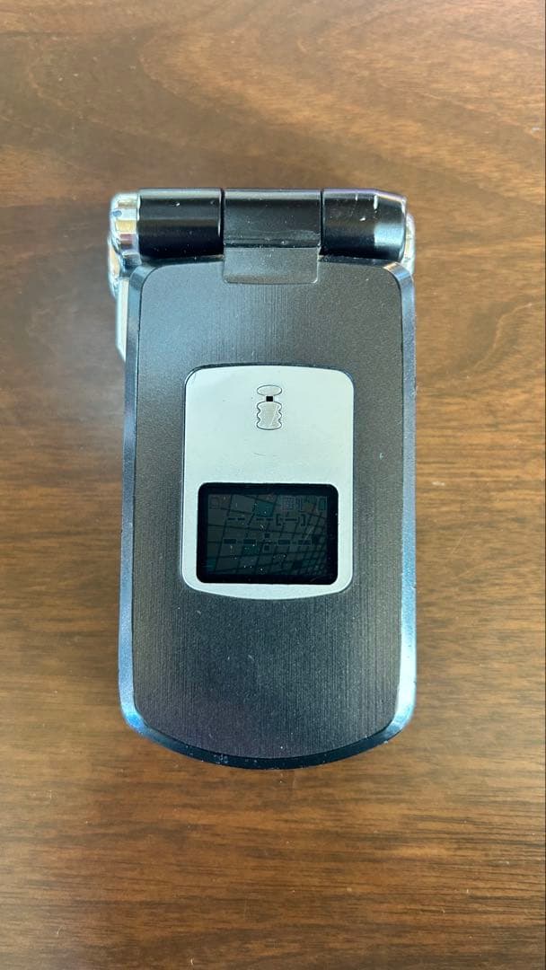 携帯電話本体 P900iV