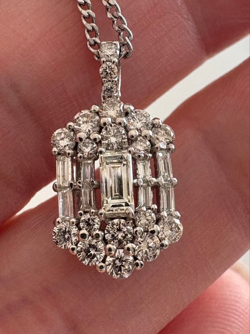 プラチナ✨ダイヤバケット0.2/0.7ctペンダントトップ✨無色透明✨