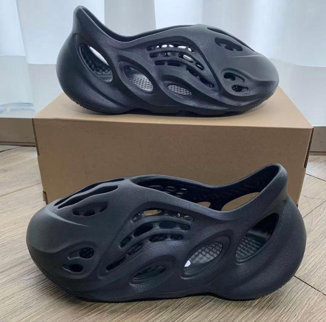 adidas Yeezy Foam Runner カーボン サンダル 25.5