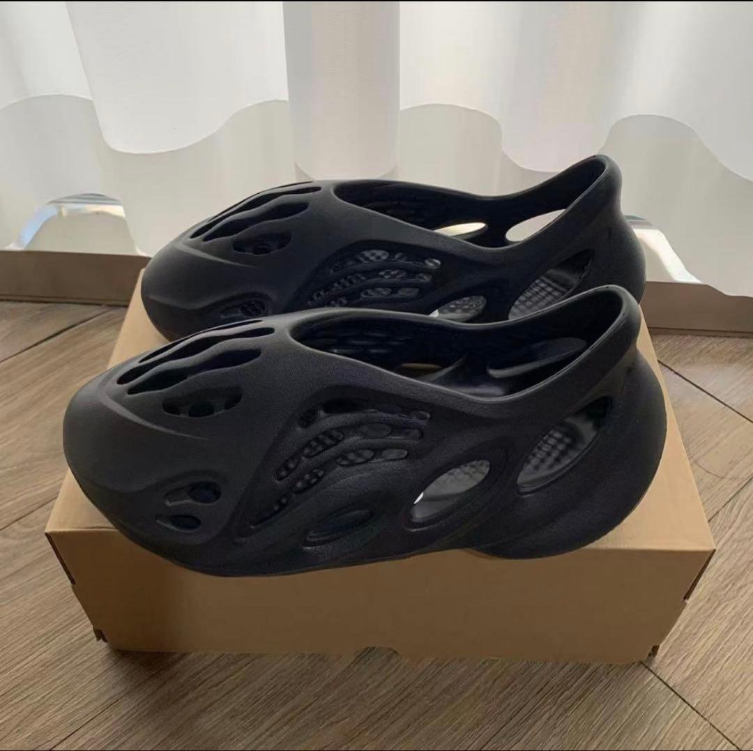adidas Yeezy Foam Runner カーボン サンダル 25.5