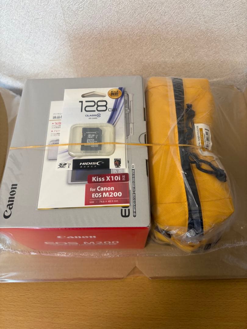 Canon EOS M200 ダブルズームキット特典付き