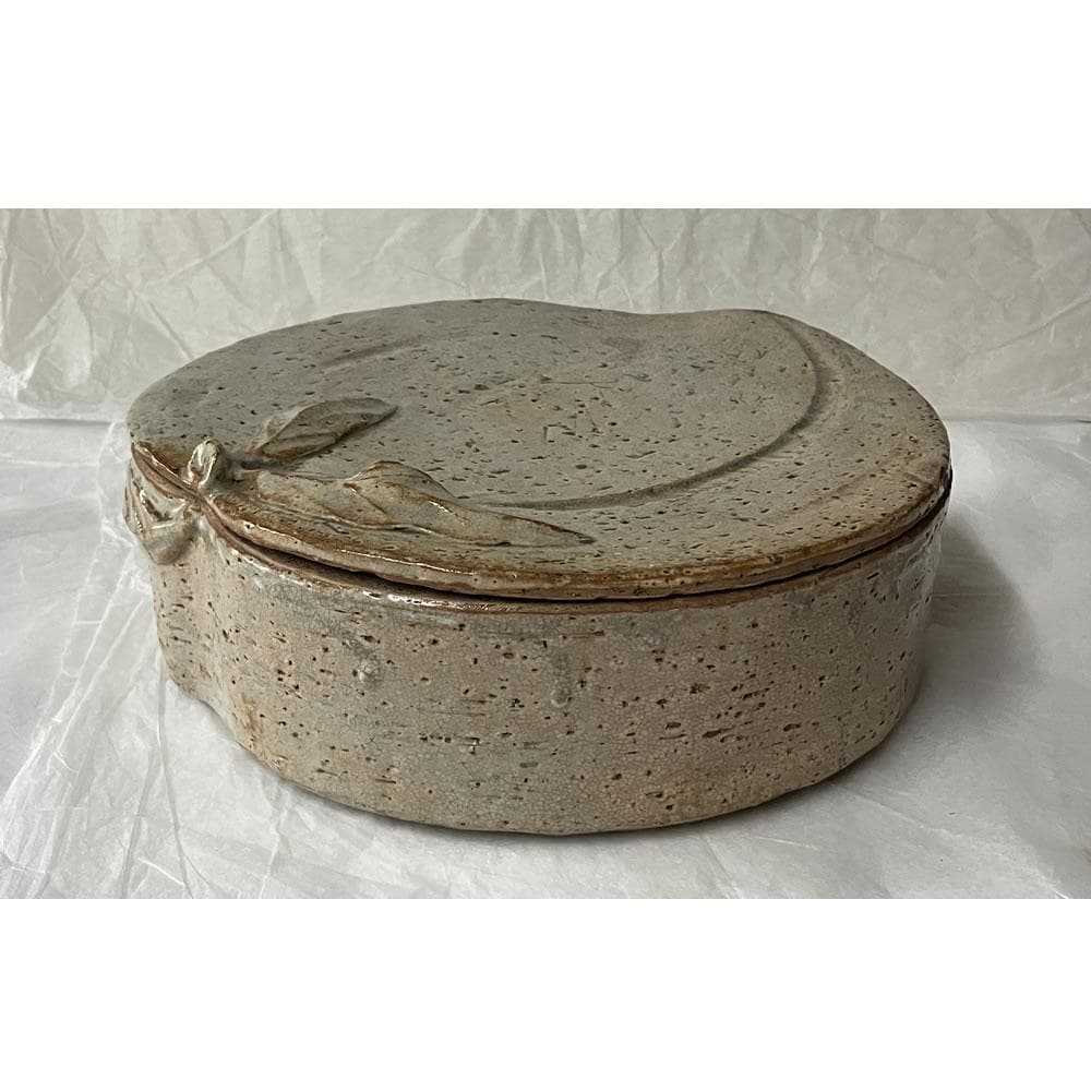 e3120 萩焼 桃形 喰籠 木箱入り 蓋物 菓子器 喰篭 茶道具