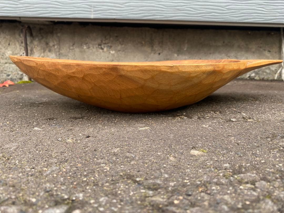 使い込まれた良い雰囲気のアイヌ模様　深皿(ニマ) 民藝　無垢　天然木