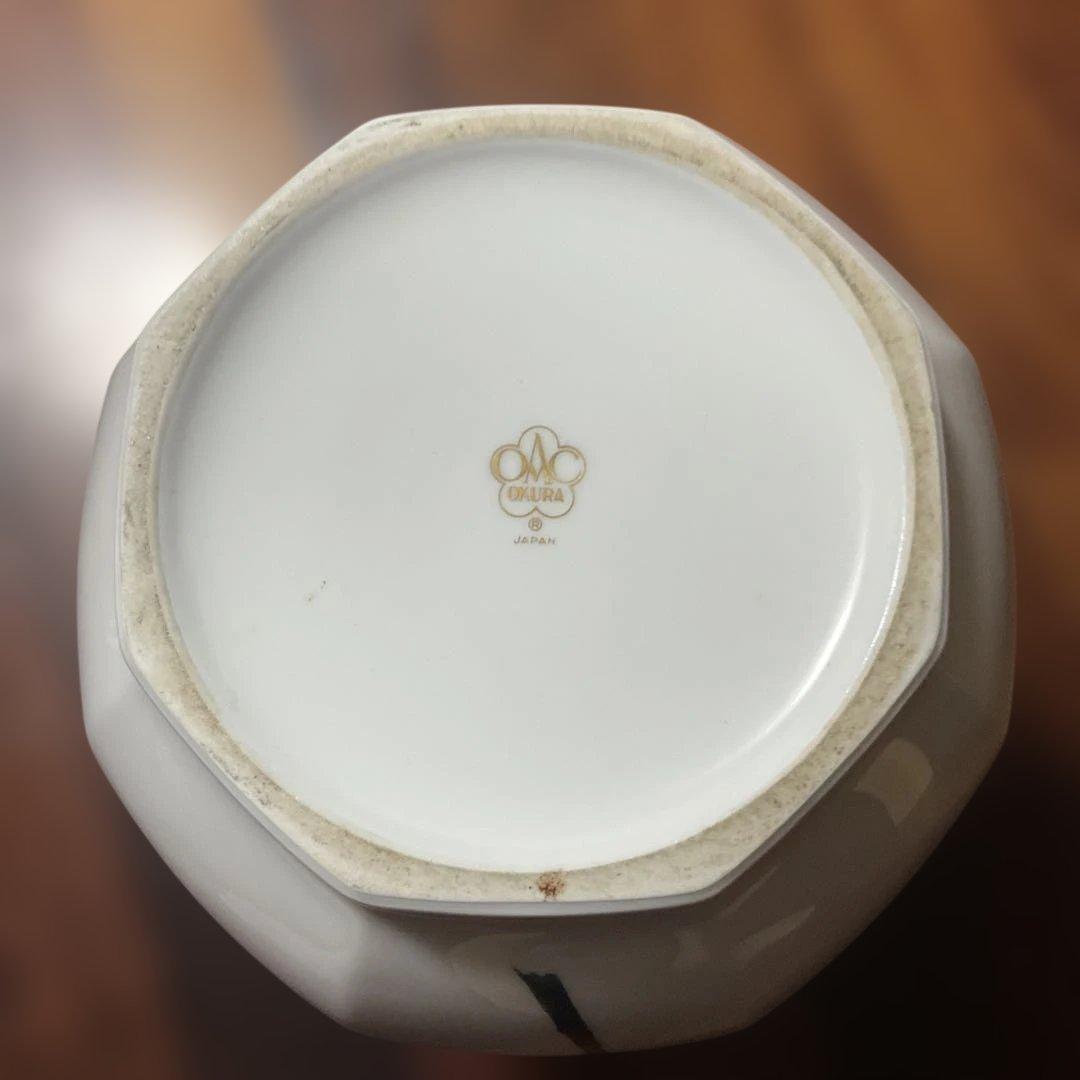 大倉陶園 椿図柄金蒔絵　八角 花瓶 花器 フラワーベース 豪華