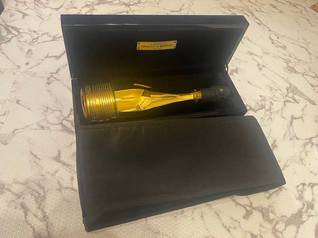 【未開封】アルマンド ゴールド ブリュット 750ml 箱専用ケース付き 正規品