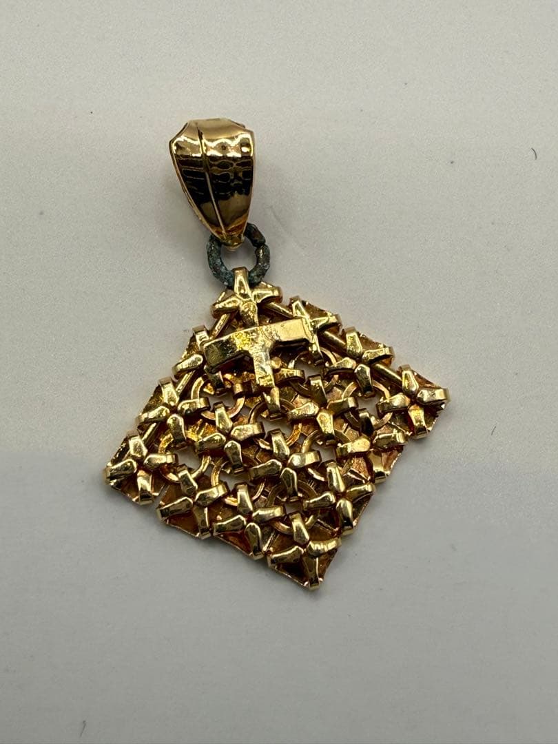 K18 ペンダントトップ チェーンなし