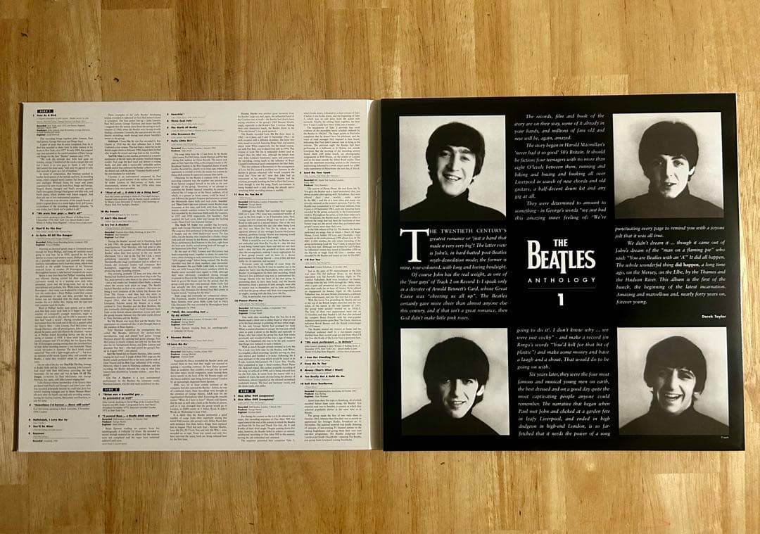 【美品】ビートルズ　- アンソロジー　1 帯付き　LPレコード3枚組