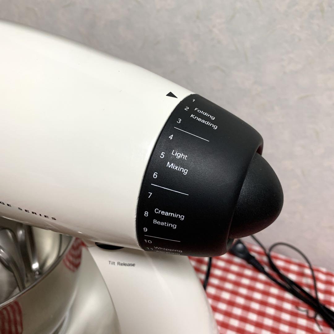 未使用⭐︎エレクトロラックス　ミックスマスター　スタンドミキサー　白　ESM945