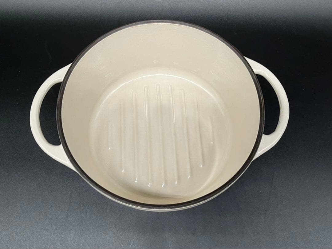 ◇【美品】バーミキュラ オーブンポットラウンド