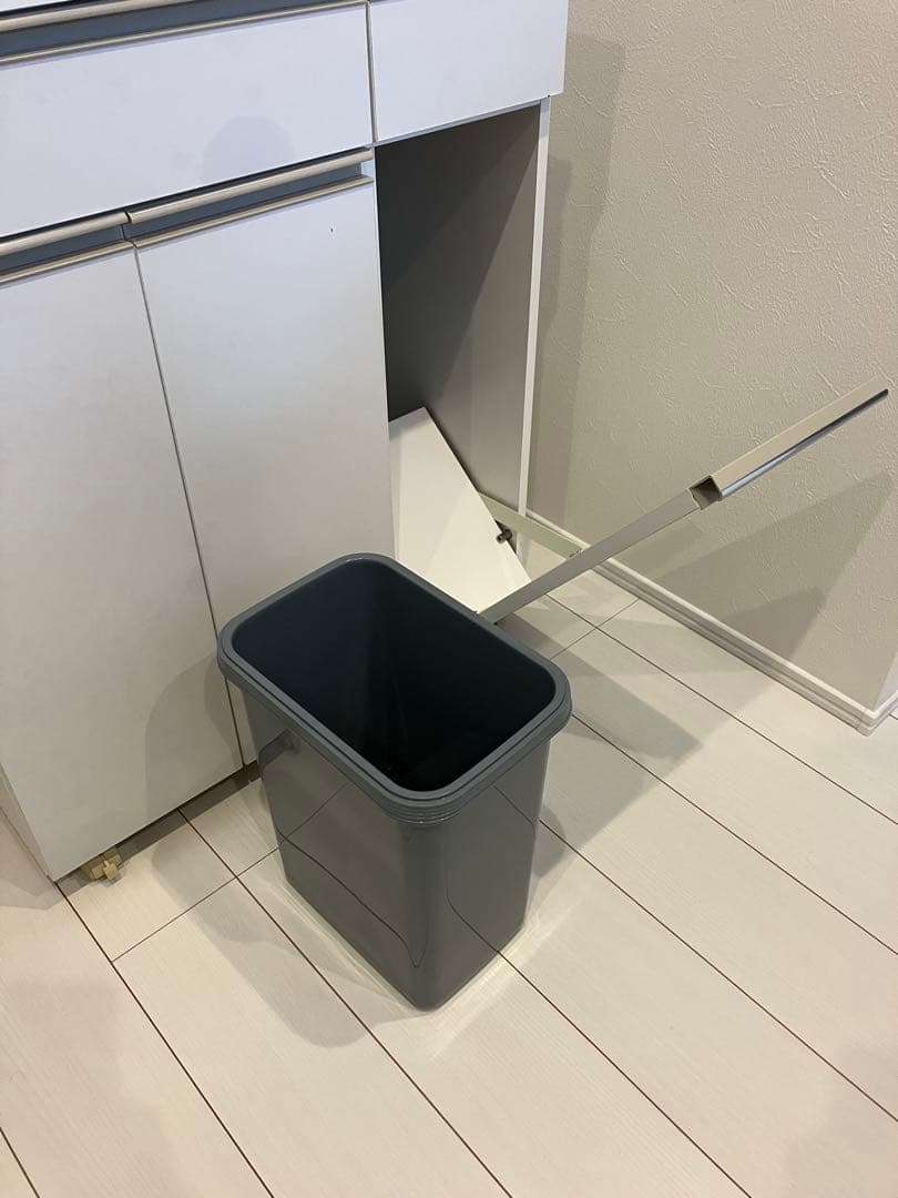 完成品 ニトリ 分別ペール付きキッチンボード ゴミ箱 ペールカウンター ホワイト