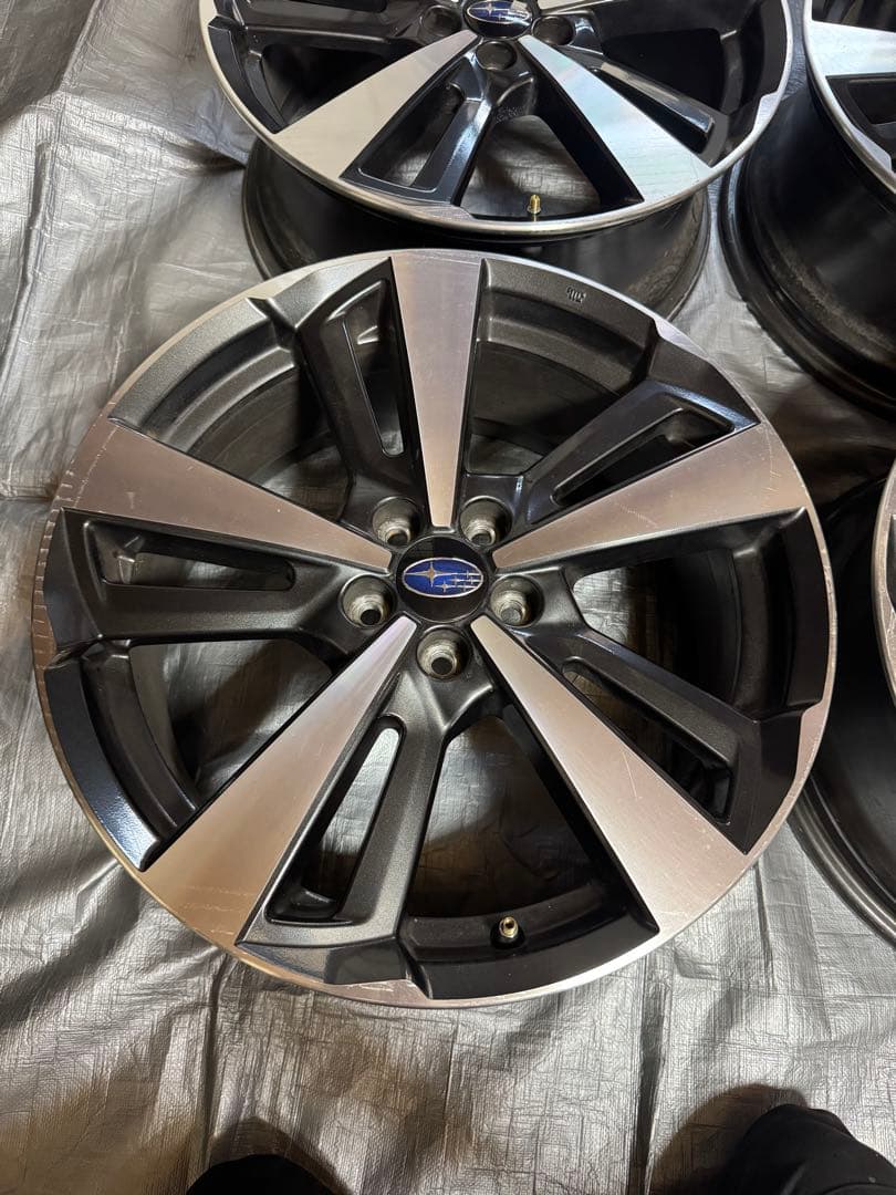 スバル 18インチ 純正ホイール
