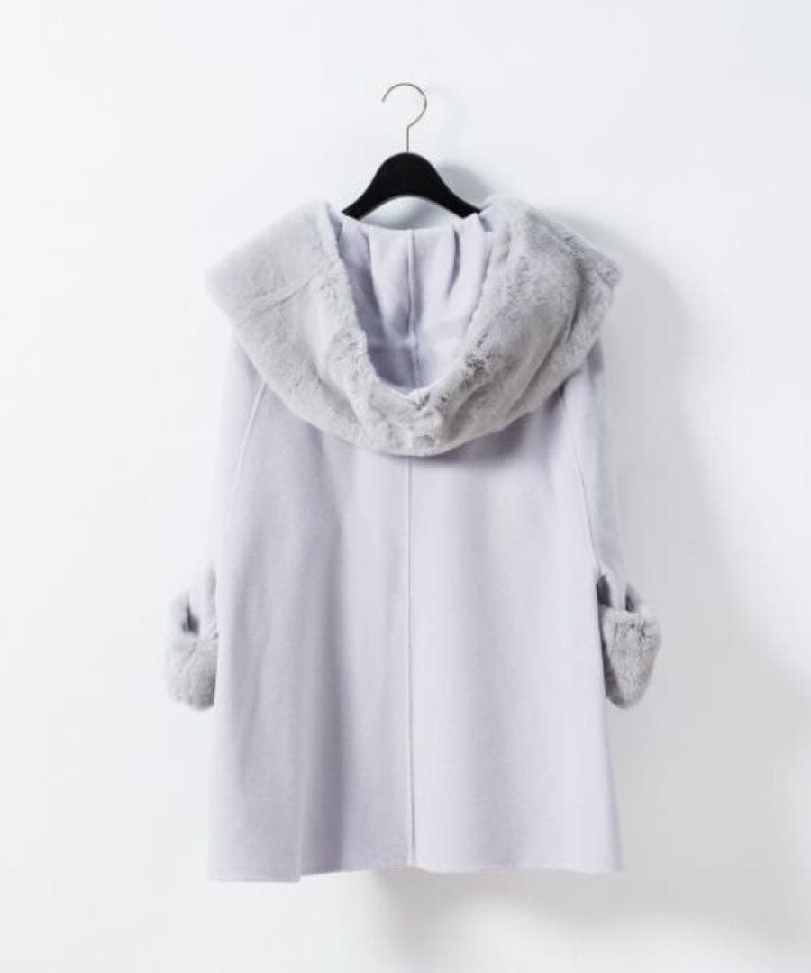 美品 グレースクラス カシミヤ混 レッキスファー衿ケープ グレー