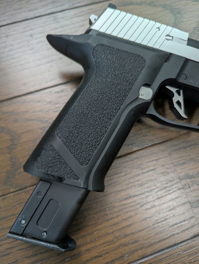 東京マルイ　センチネルナイン　ガスブローバック　バイオハザード