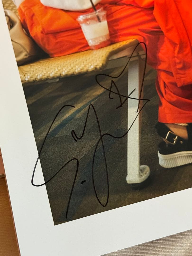 櫻井優衣　直筆サイン入り写真集　YUi