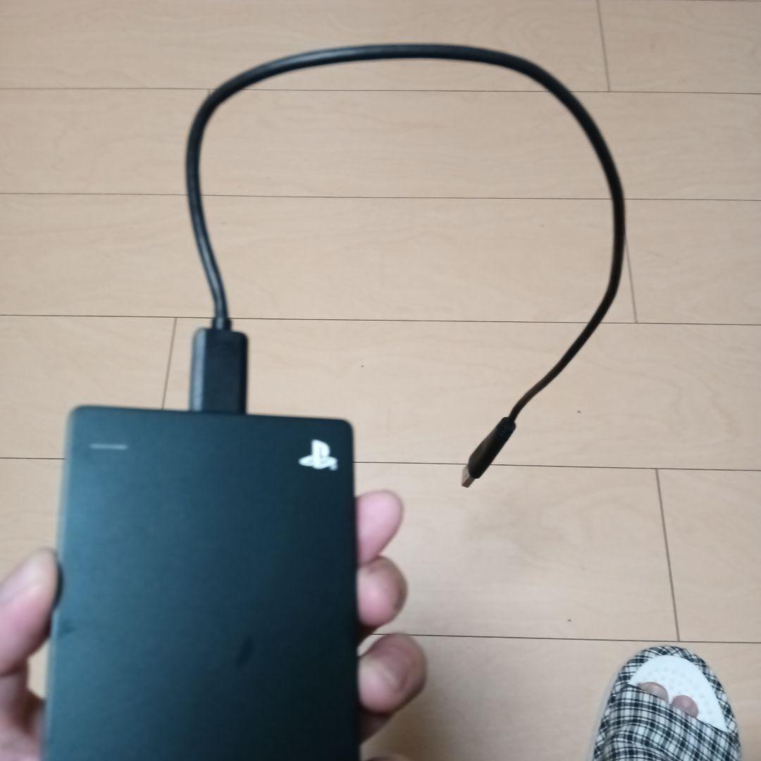 PlayStation専用外付けハードドライブPS4拡張ストレージ２TBです。