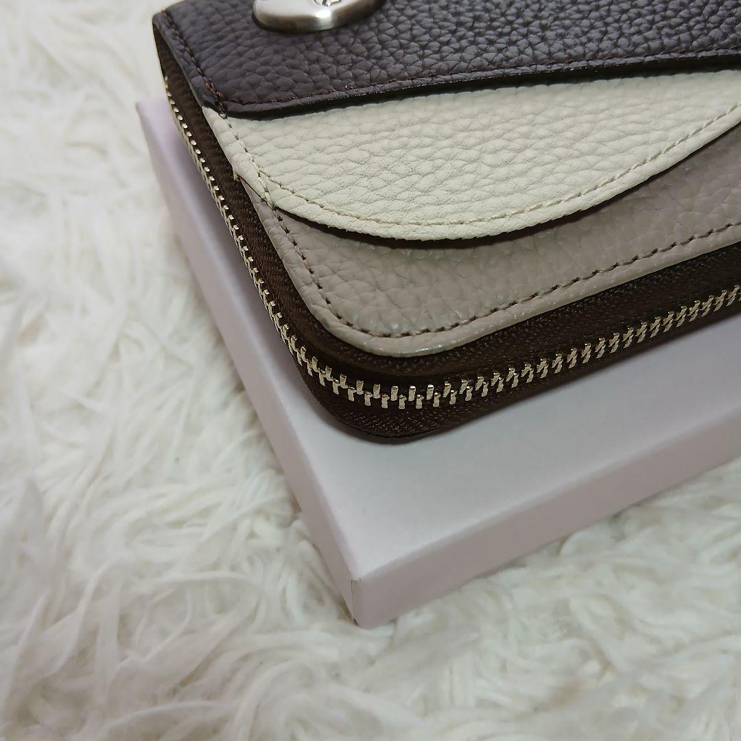 【極美品】【Vivienne Westwood】現行　ラウンドファスナー　長財布