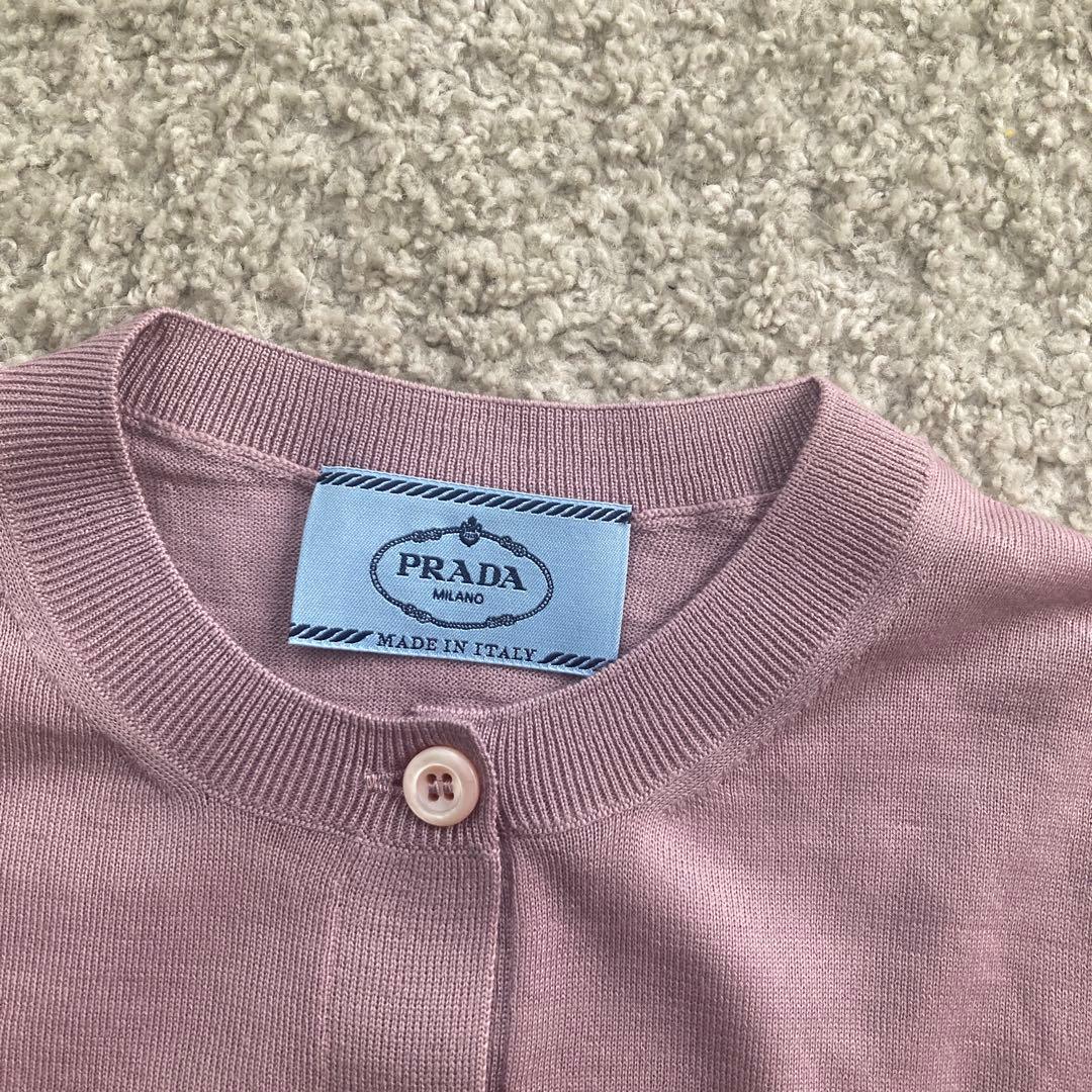週末限定値下げ　PRADA 薄紫に近いピンクカーディガン サイズ36