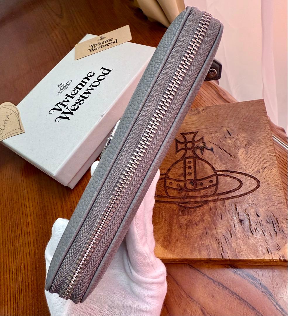 SALE/お箱付正規品Viviennewestwoodオーブ/グレー長財布