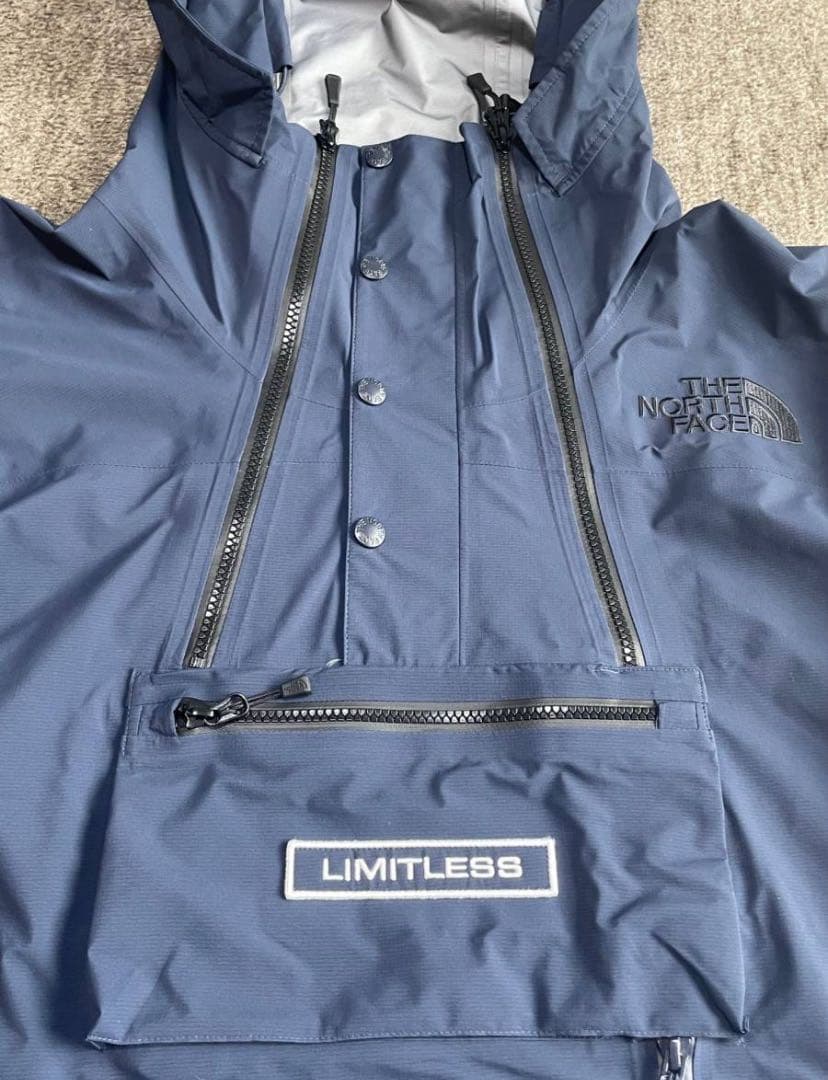 本日のみ　ノースフェイスブラックシリーズ Urban Gear Raincoat