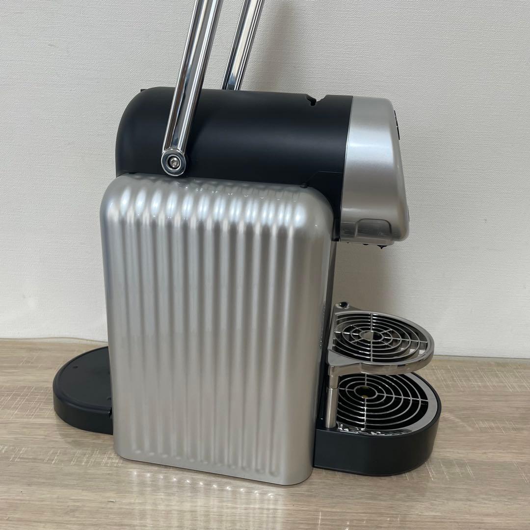 未使用品 ネスプレッソ ZINIUS ジニアス ZN100業務用 コーヒーマシン