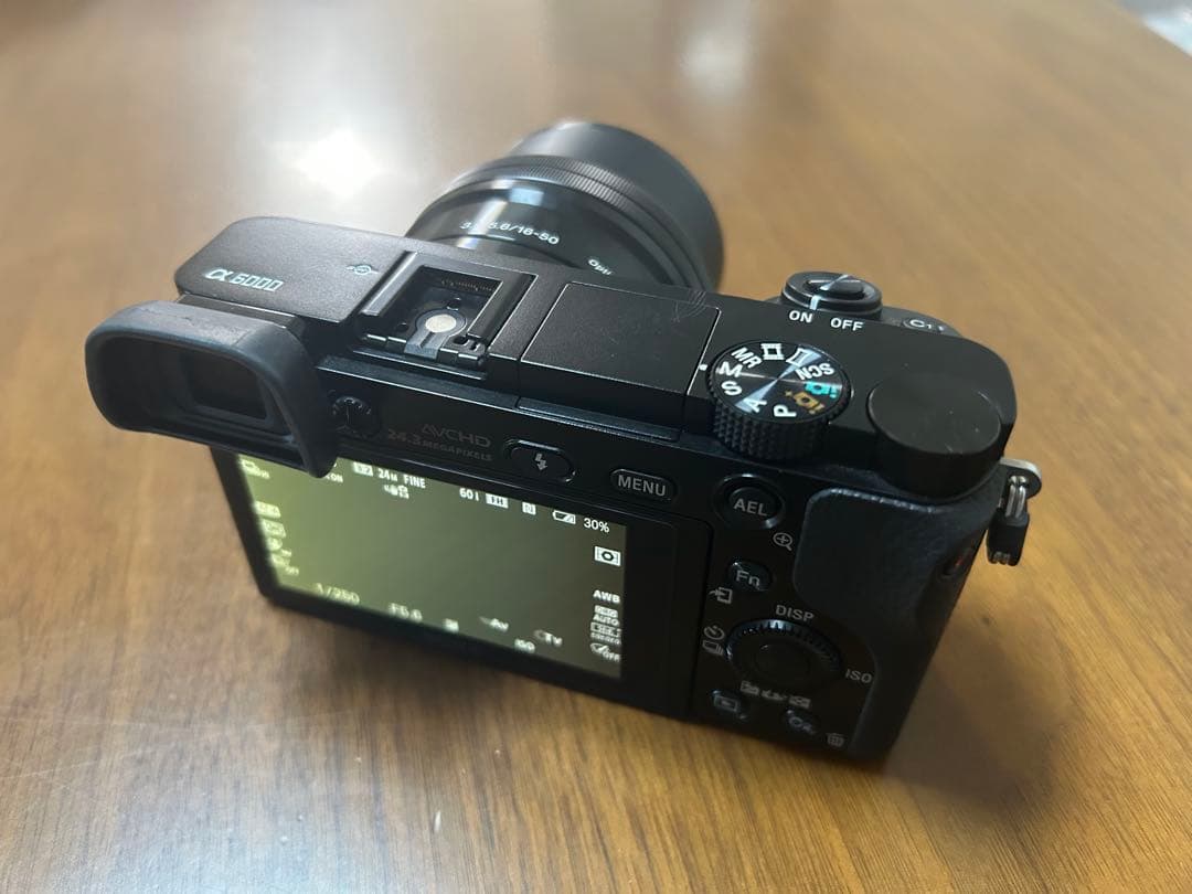 ミギ SONY α6000 ダブルズームレンズキット ILCE-6000Y