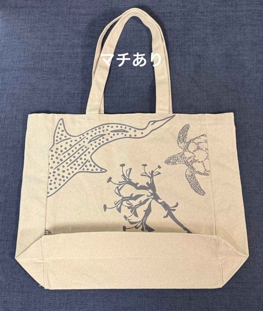 万博 カタールパビリオン 非売品 トート•キャニスター•ピンバッジ 3点セット