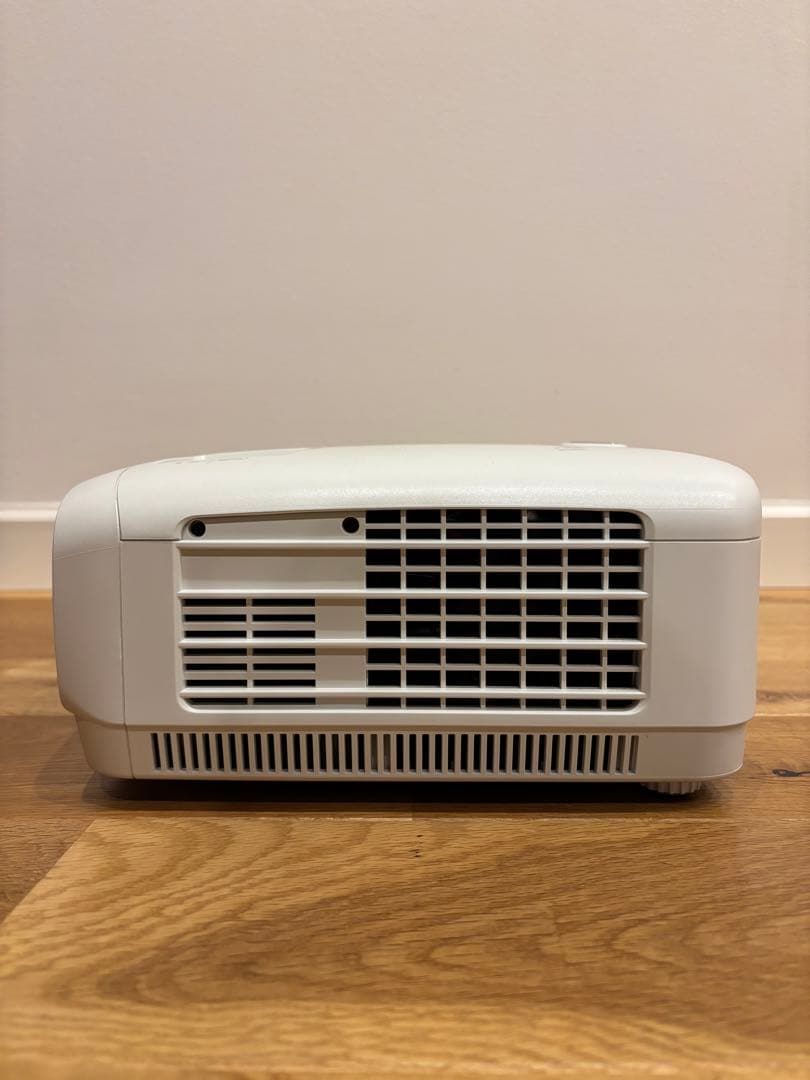 プロジェクターViewSonic PX747-4K（美品）