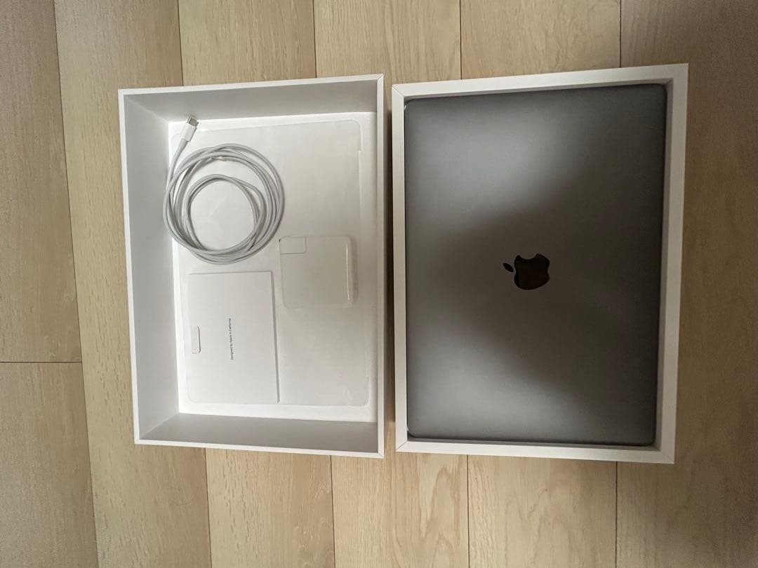 【超美品】MacBook Pro 13インチ 2020