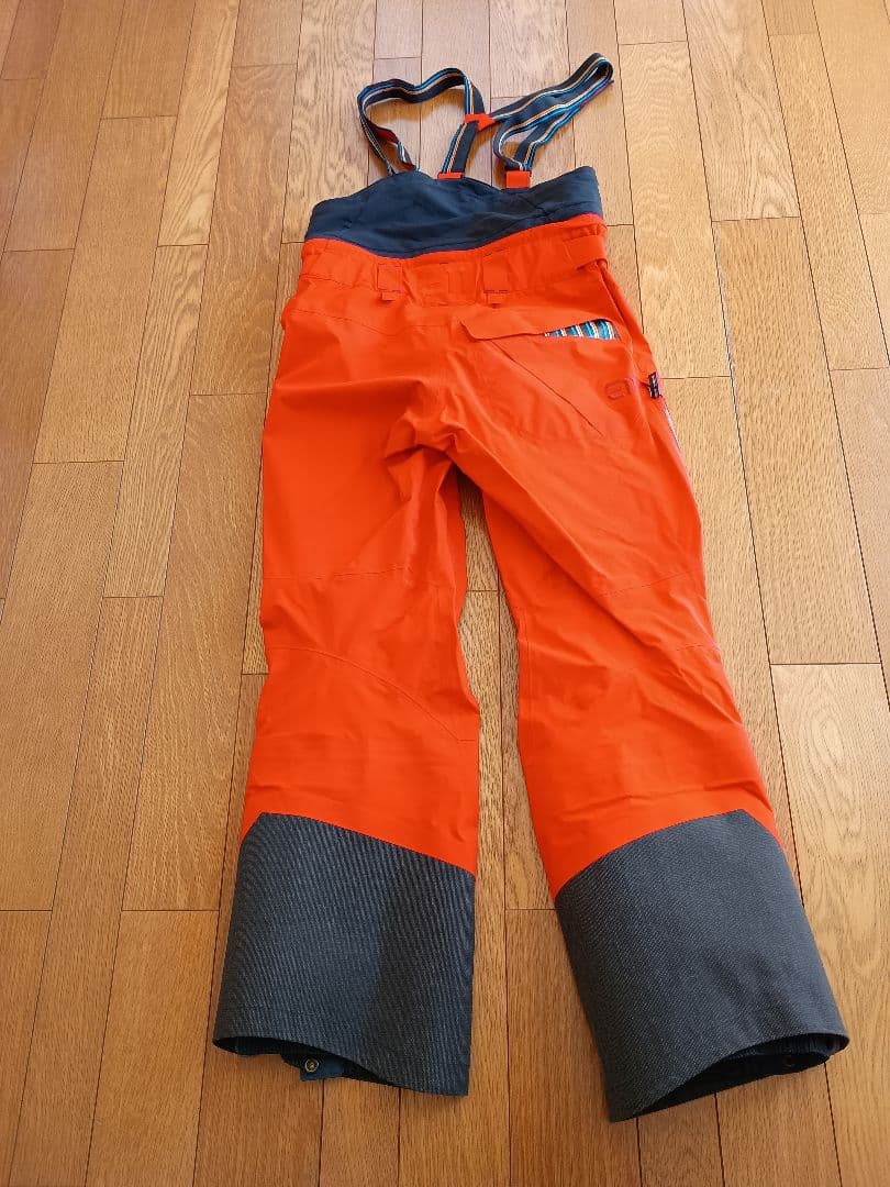 ステート オブ エレベネート　M Bec de Rosses Pants