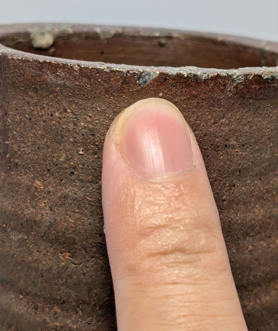 岡山県重要無形文化財 伊勢崎満 備前焼 緋襷四方花入 合箱 花瓶 花器 花生