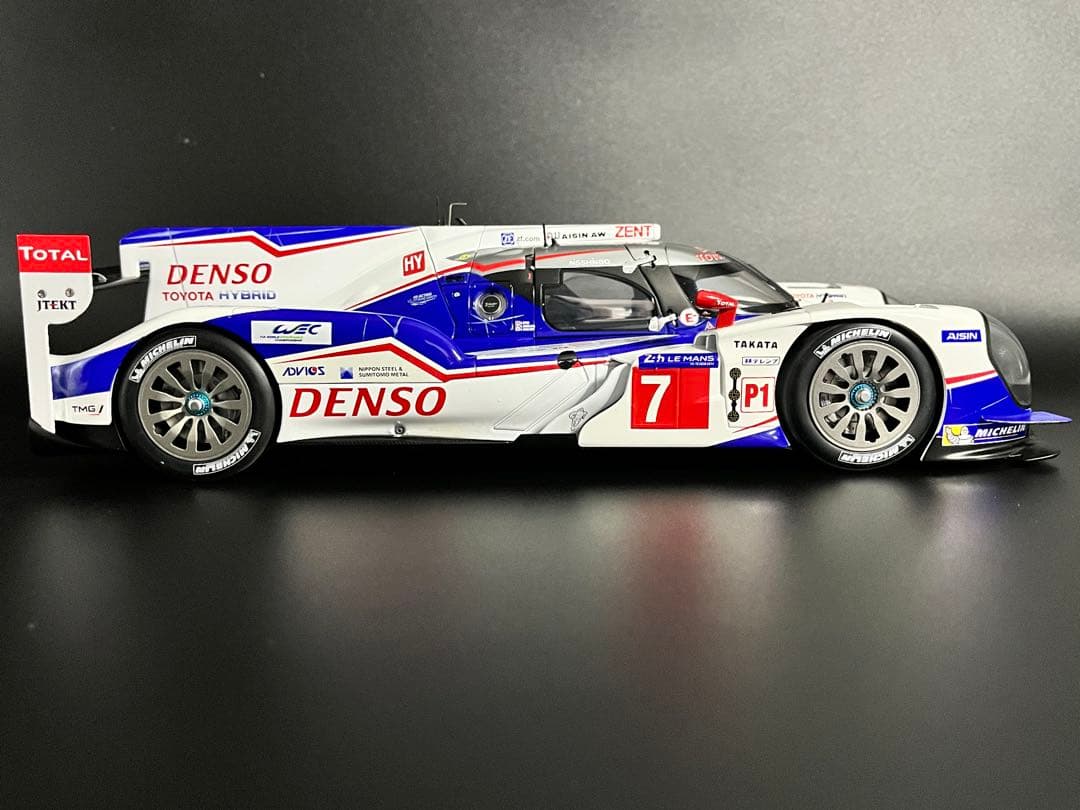 オートアート1/18トヨタTS040 HYBRID ル・マン24時間耐久2014