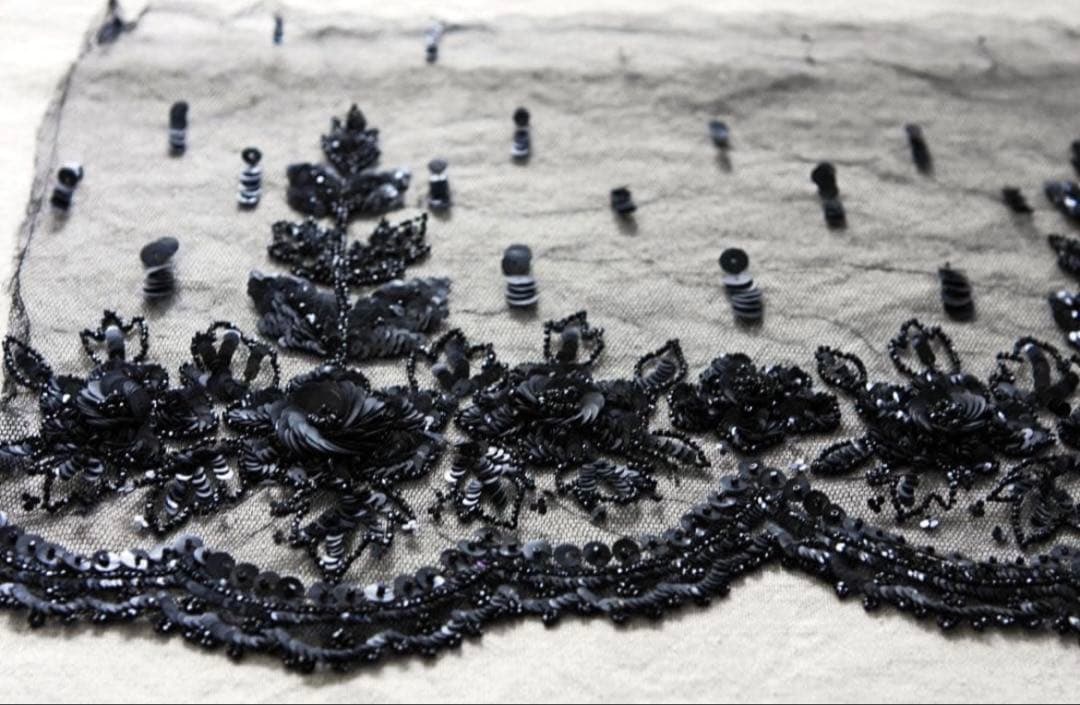 フランスアンティーク　オートクチュール刺繍 リュネビル刺繍　ピース　希少