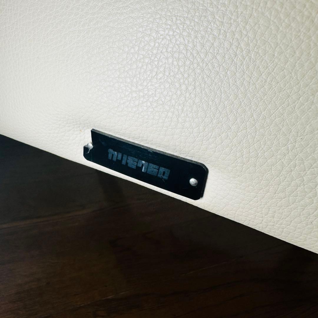 カリモク60 カフェチェア スタンダードアイボリー