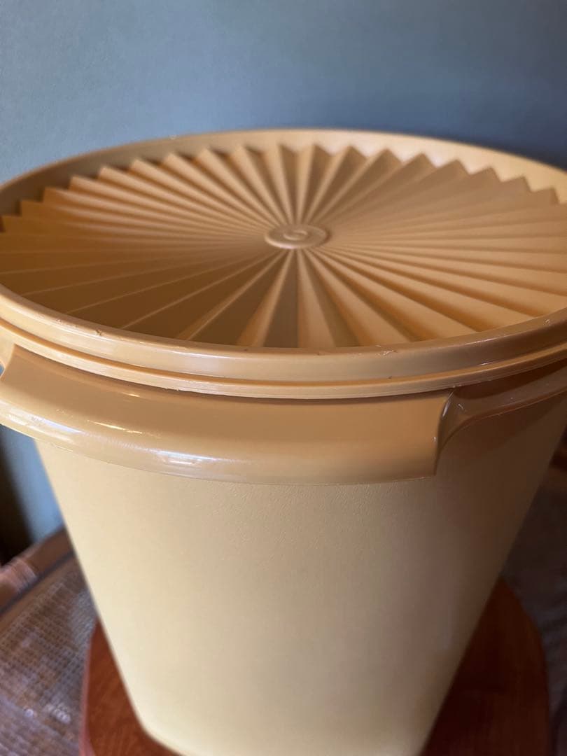 【専用】タッパーウェア マキシクイーンデコレーター イエロー