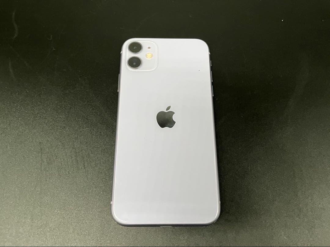 ★iPhone11 MWM52J/A 128GB SIMロックなし