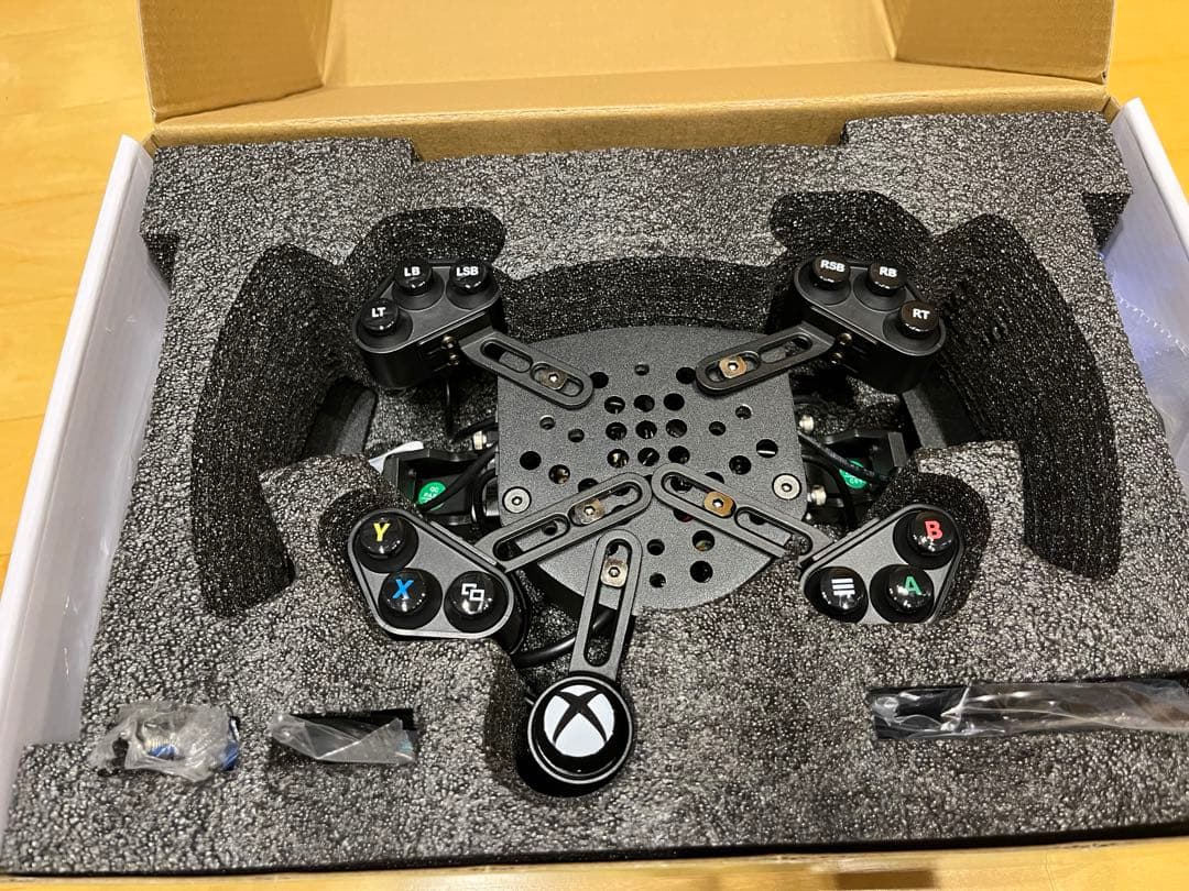 タ*カ様 【送料込】FANATEC　Universal Hub V2 セット