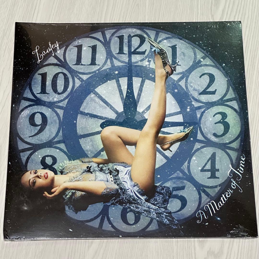 Laufey A Matter of Time 直筆サイン入りCDレコードセット