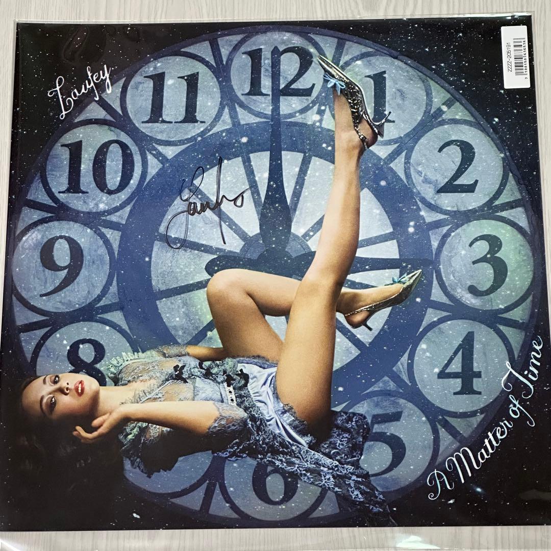 Laufey A Matter of Time 直筆サイン入りCDレコードセット